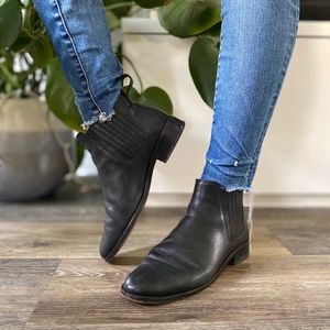 Madewell Chelsea boots